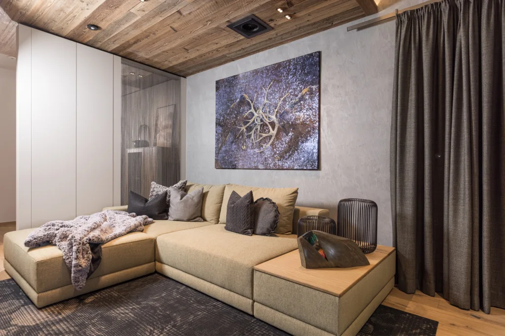 Farben, Muster und Materialien – Inspiration für die Wandgestaltung im Wohnzimmer